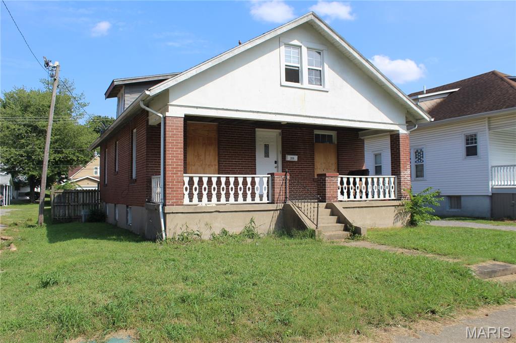 208 N West End Boulevard Property Photo 3