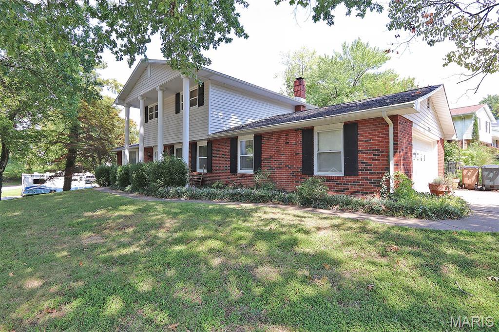 1106 Hilldale Circle Property Photo 3