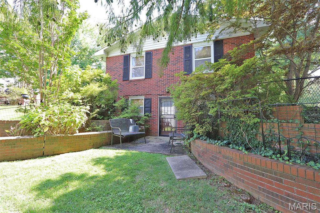 1106 Hilldale Circle Property Photo 8