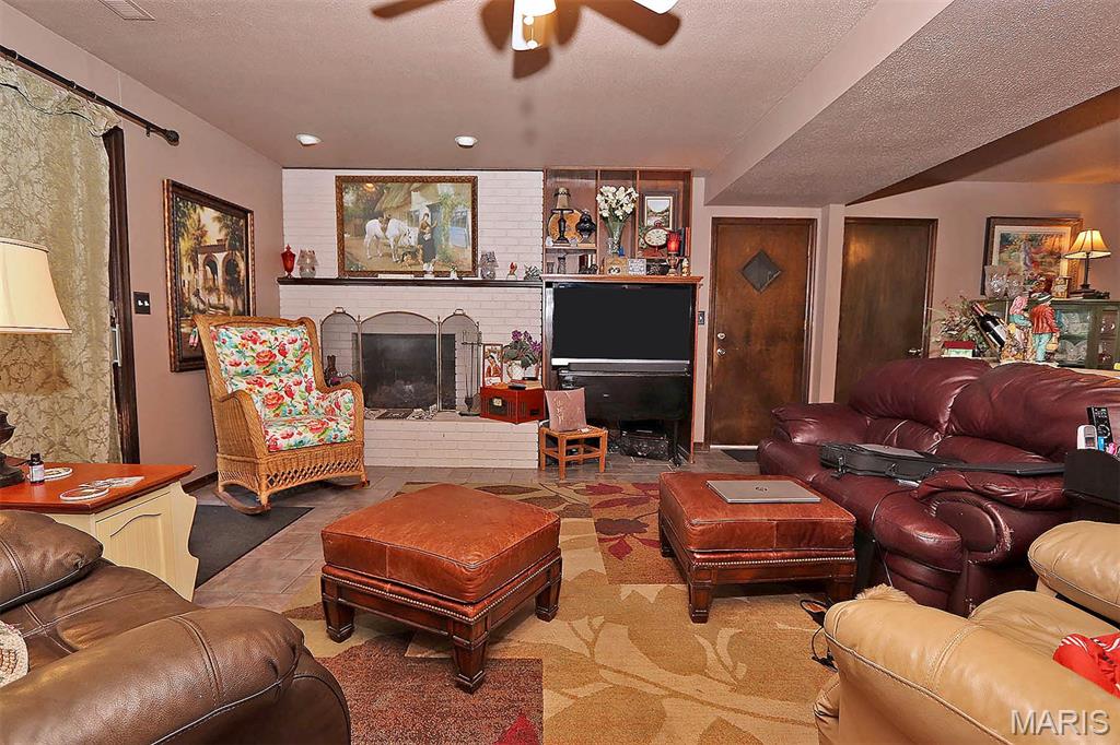 1106 Hilldale Circle Property Photo 25