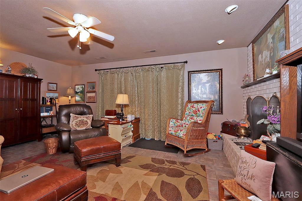 1106 Hilldale Circle Property Photo 27