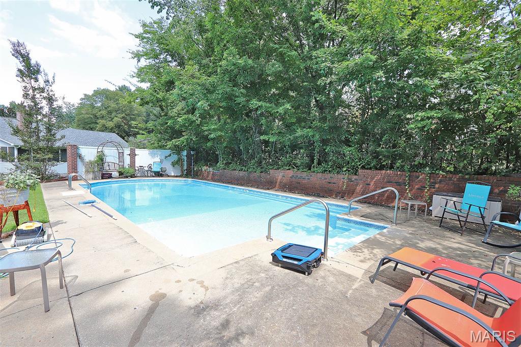 1106 Hilldale Circle Property Photo 38