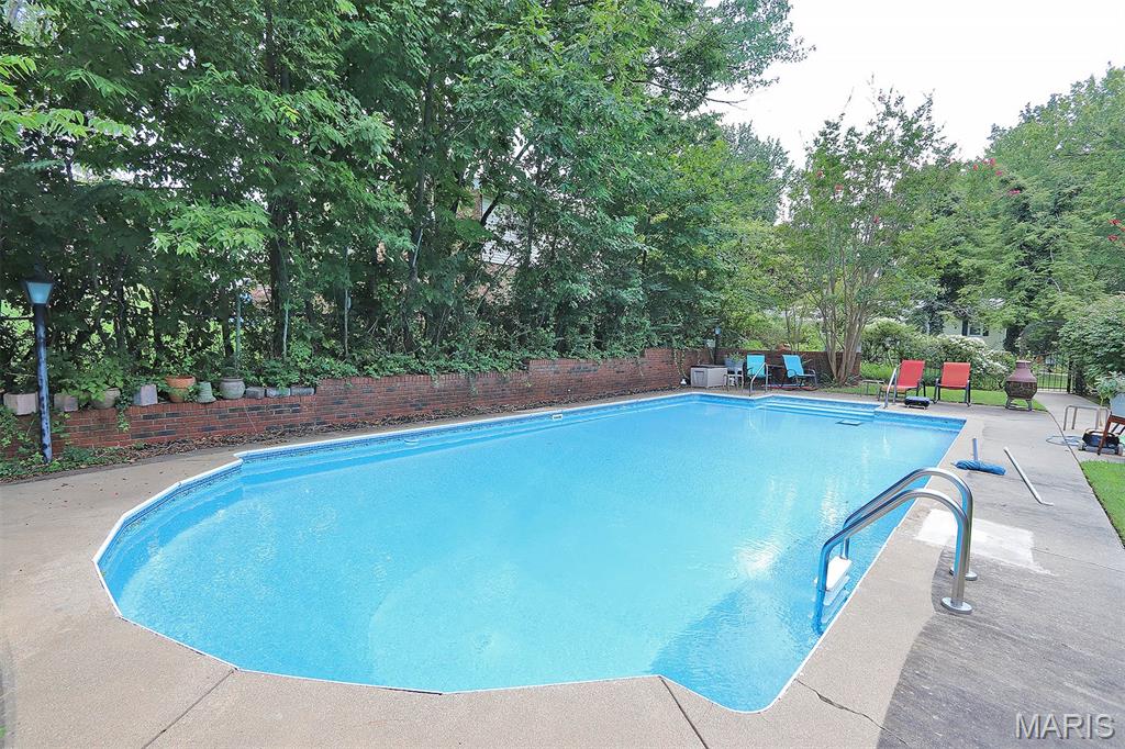 1106 Hilldale Circle Property Photo 39