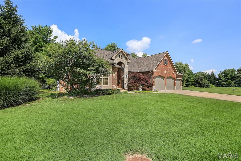 101 Fountain Drive Property Photo 3