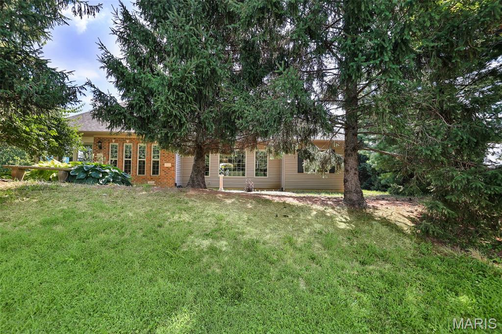 101 Fountain Drive Property Photo 5