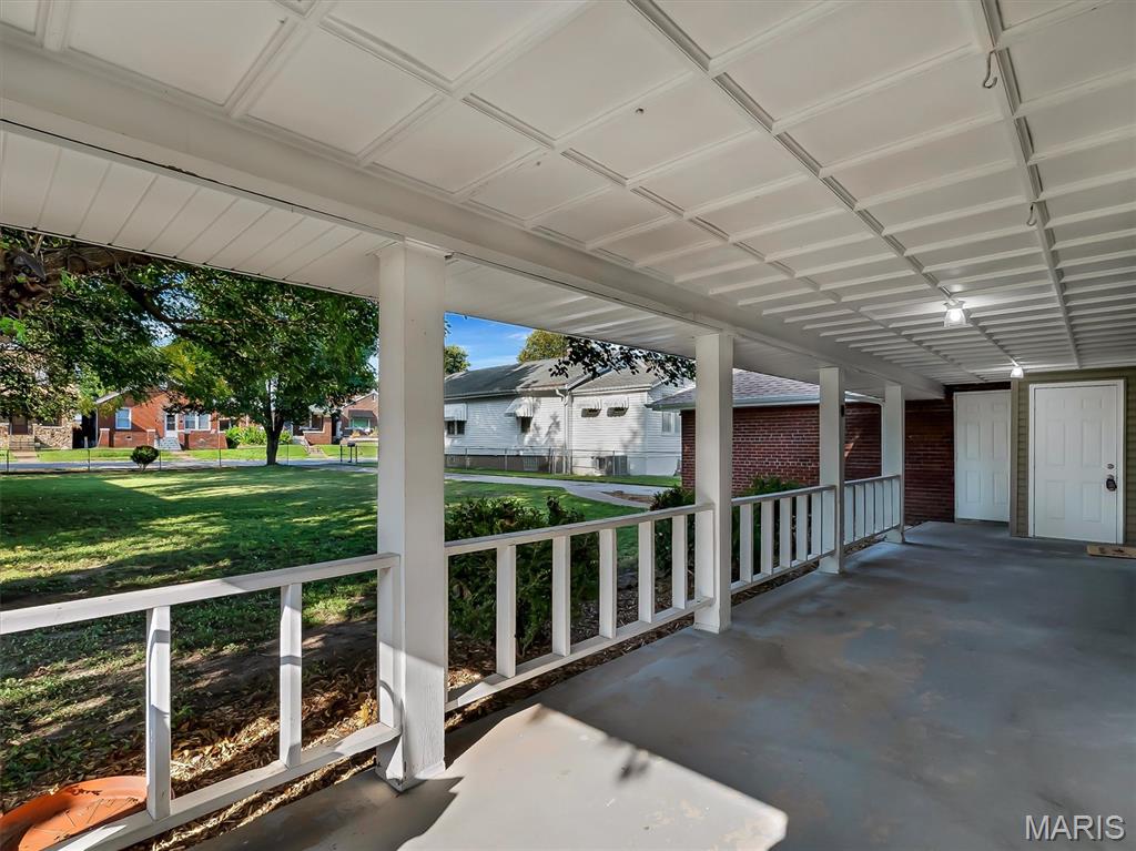 5724 Devonshire Avenue Property Photo 2