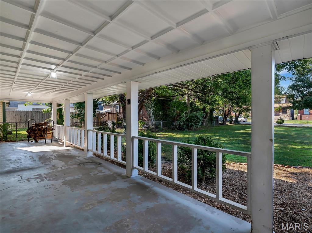 5724 Devonshire Avenue Property Photo 3