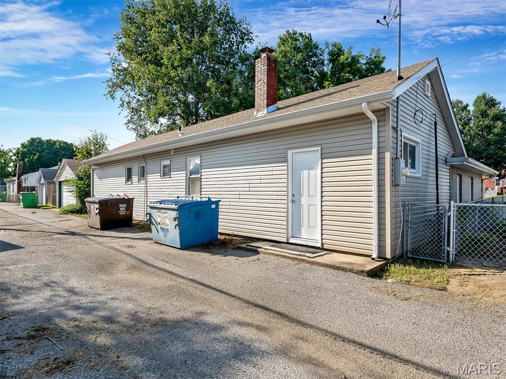 5724 Devonshire Avenue Property Photo 14