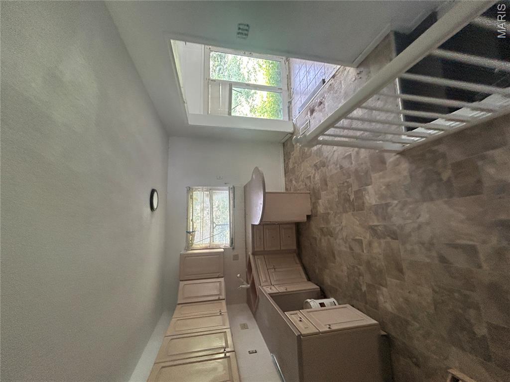 325 Moule Drive Property Photo 7
