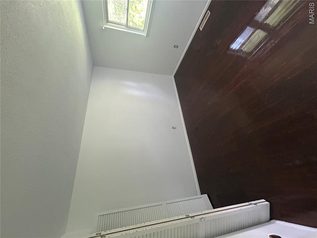 325 Moule Drive Property Photo 12