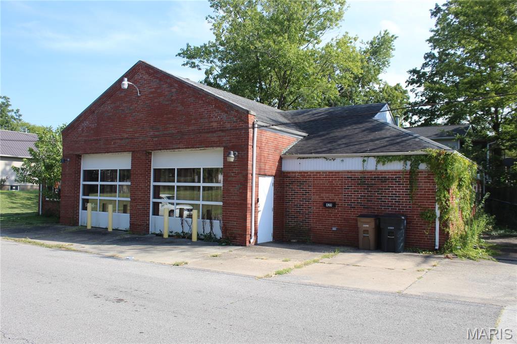 429 Emerald Street Property Photo 2
