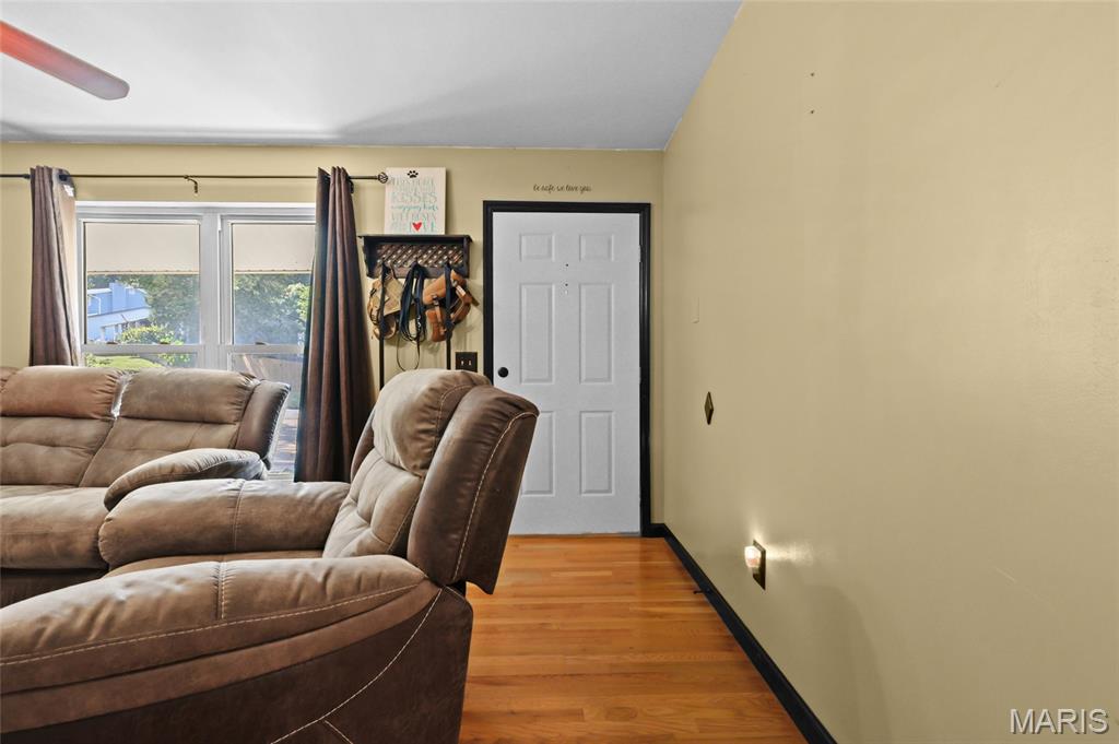 26055189 Property Photo 4