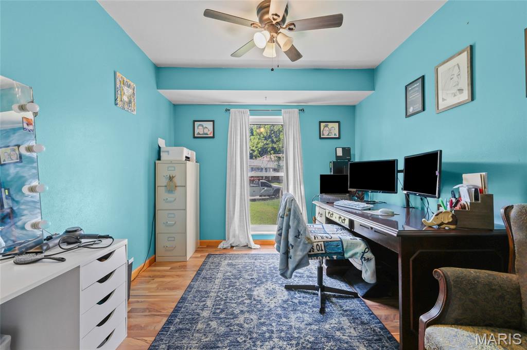 26055189 Property Photo 10