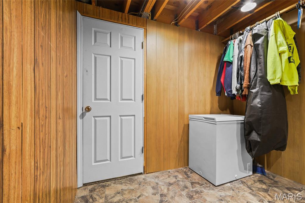26055189 Property Photo 30