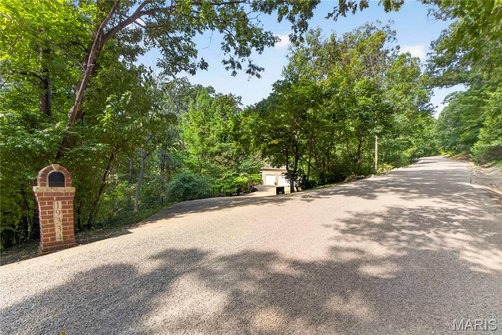 19334 Ossenfort Court Property Photo 59