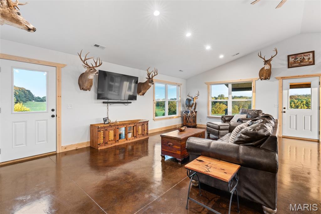 26301 Maple Drive Property Photo 6