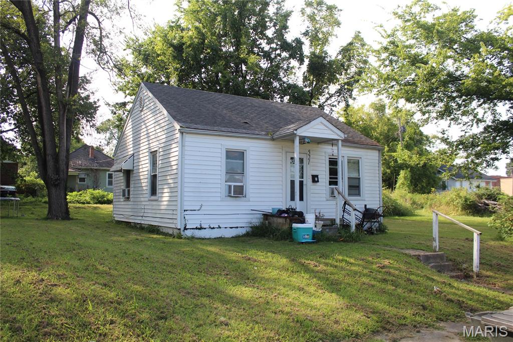 521 Asher Street Property Photo 1