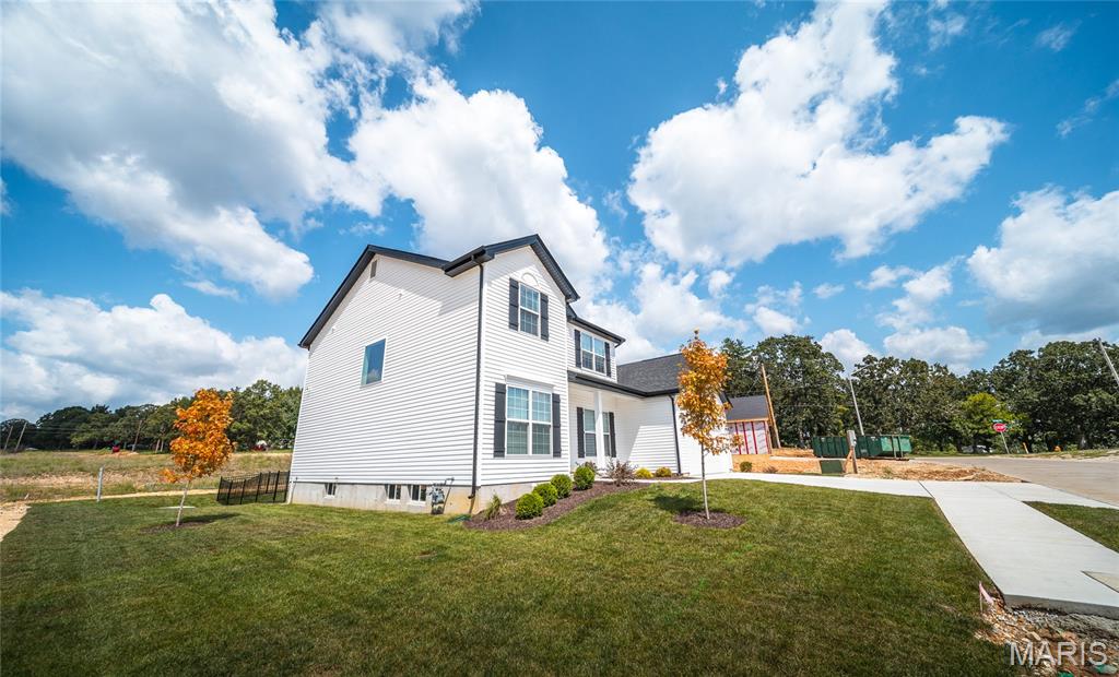2201 Clover Property Photo 2