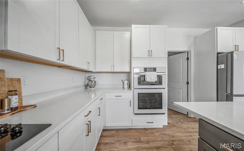 2201 Clover Property Photo 9