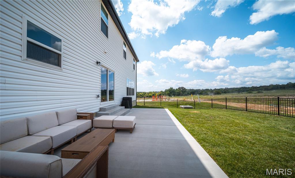 2201 Clover Property Photo 34
