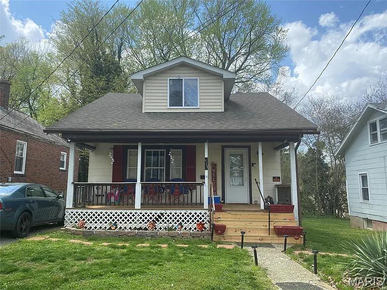 523 N Middle Street Property Photo 1
