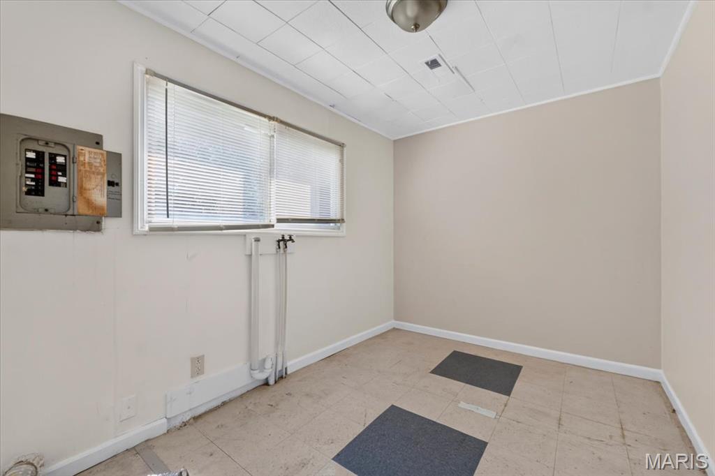 811 Sparks Avenue Property Photo 11