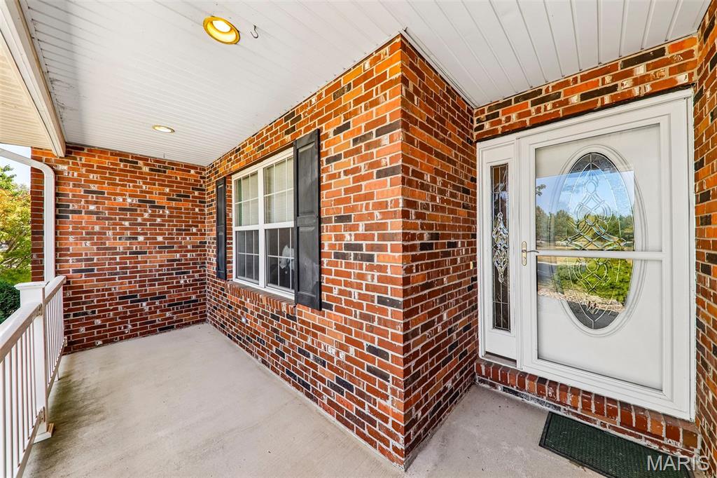 1056 Lakeview Drive Property Photo 5