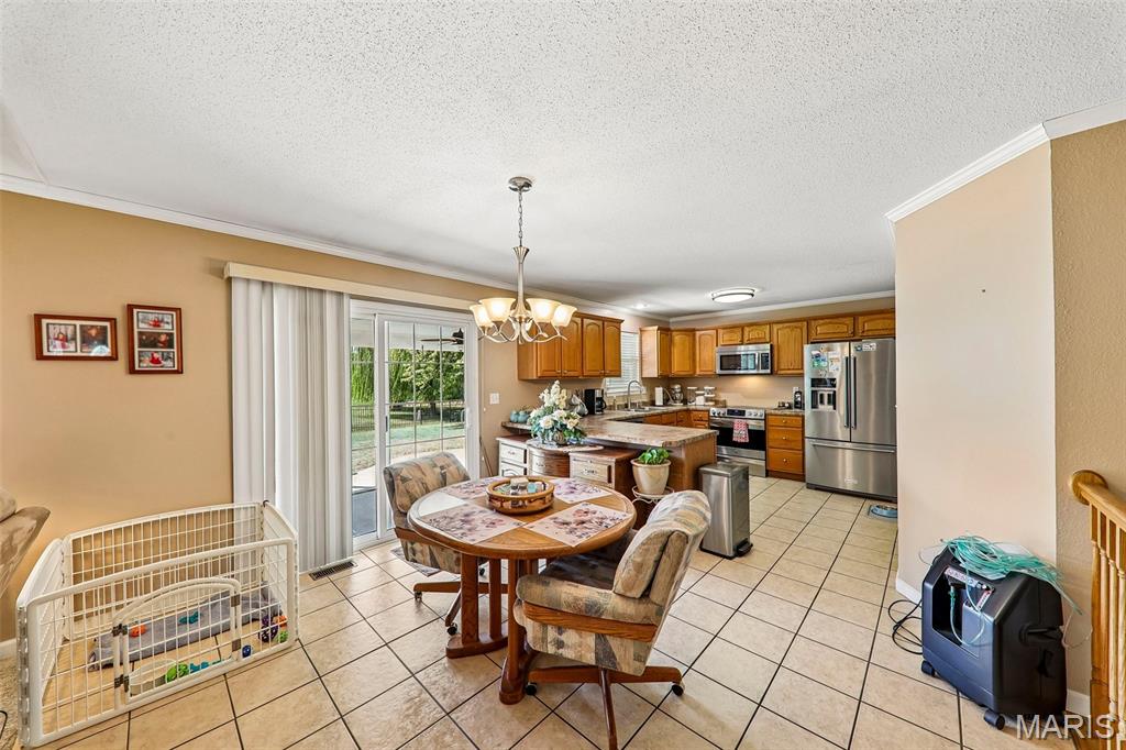 1056 Lakeview Drive Property Photo 13
