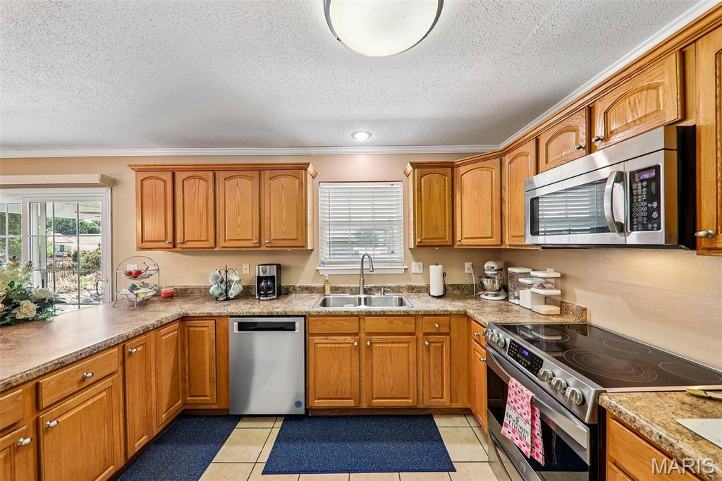 1056 Lakeview Drive Property Photo 17
