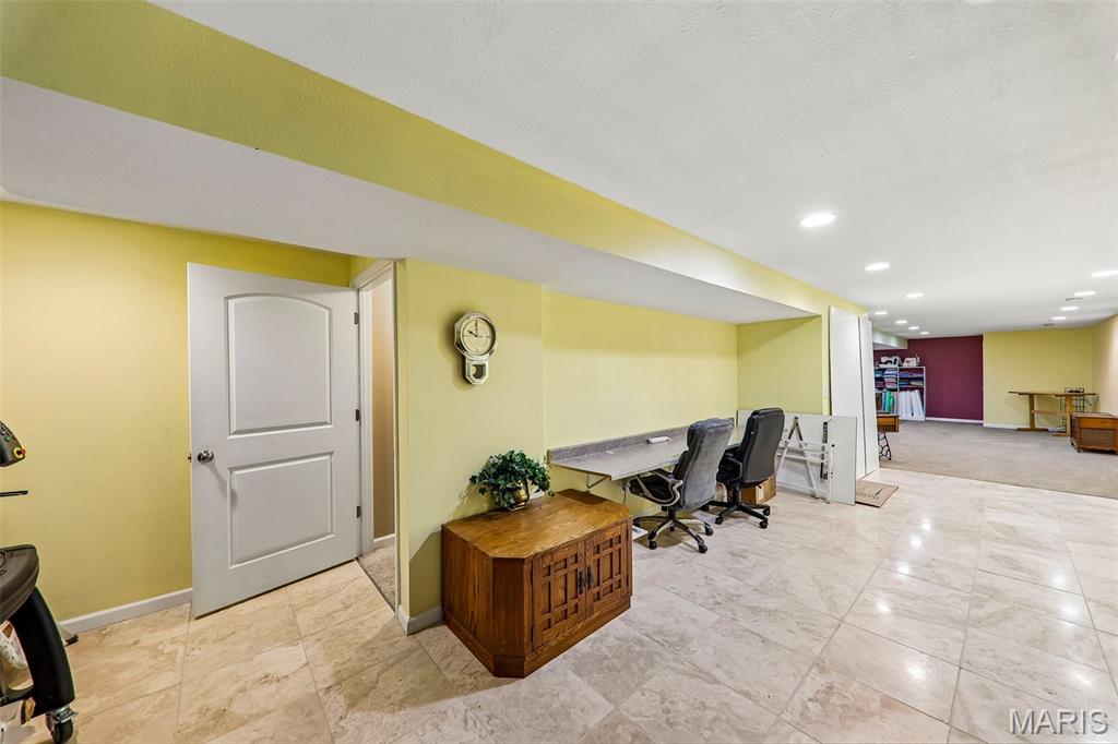 1056 Lakeview Drive Property Photo 34
