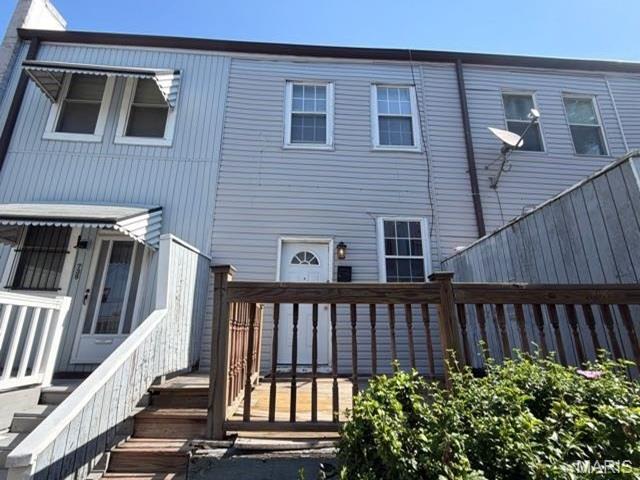 736 N Newstead Avenue 2 Property Photo 1