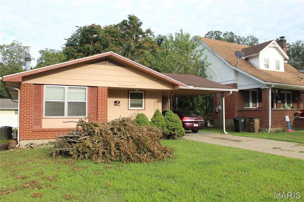 704 S Sprigg Street Property Photo 1