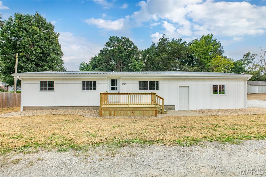 10789 Oak Street Property Photo 1