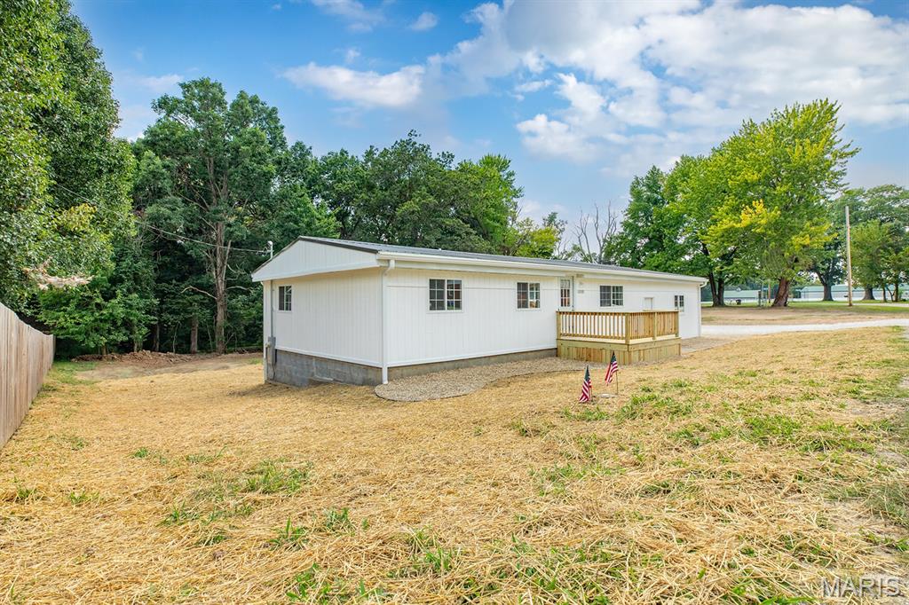 10789 Oak Street Property Photo 2