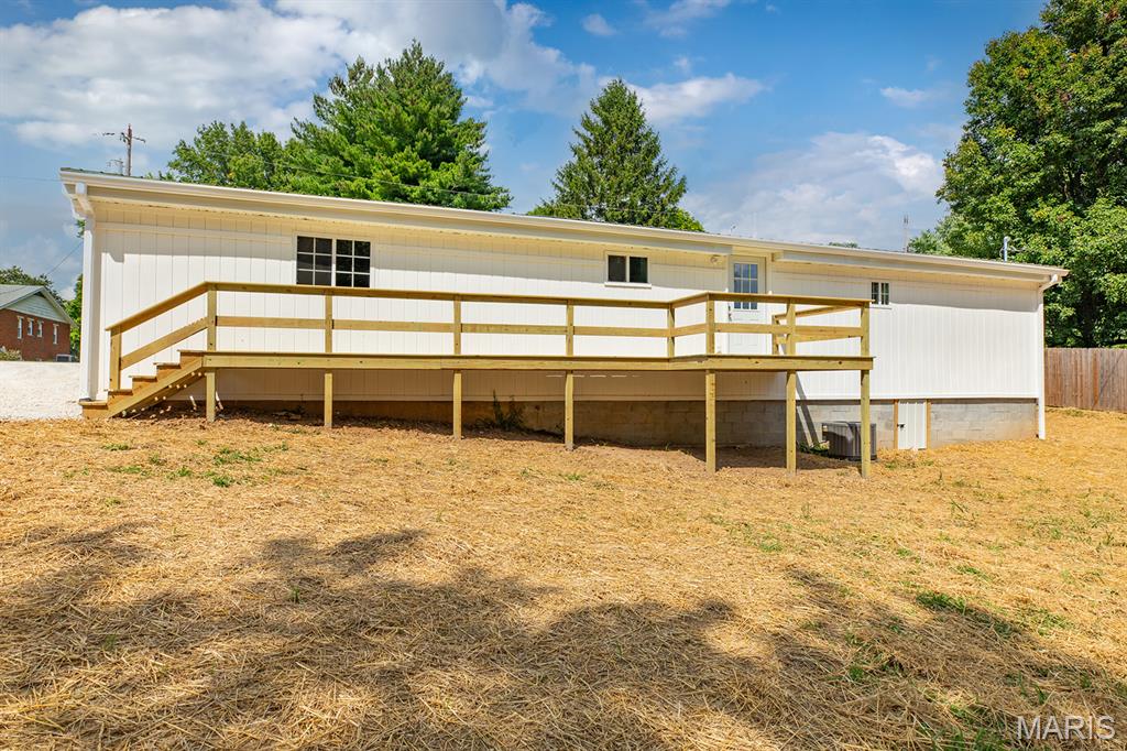 10789 Oak Street Property Photo 11
