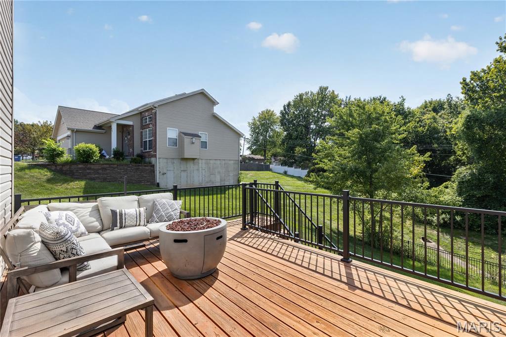 465 Fall River Lane Property Photo 11