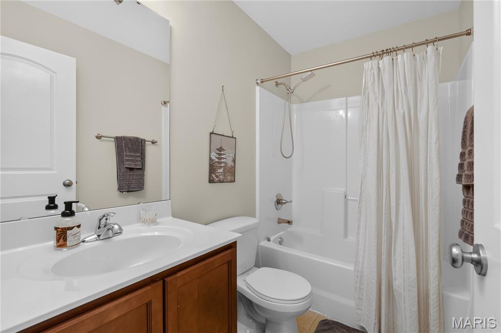 465 Fall River Lane Property Photo 24