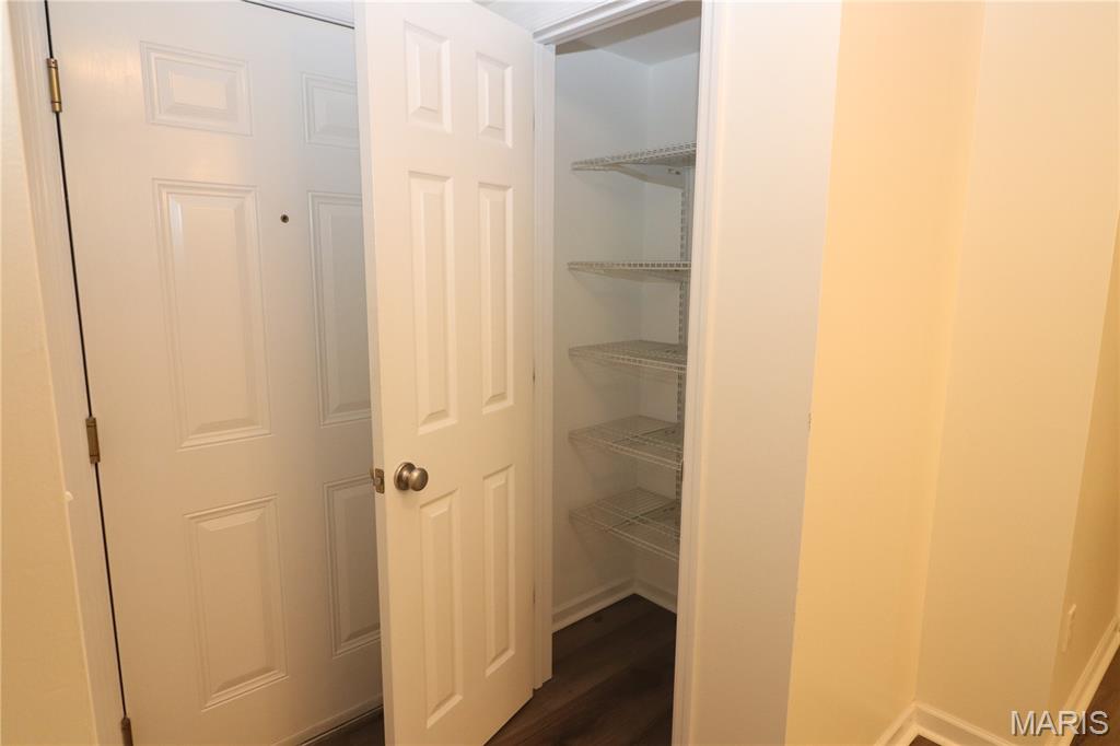 9740 Bexley Station Drive 7g Property Photo 5