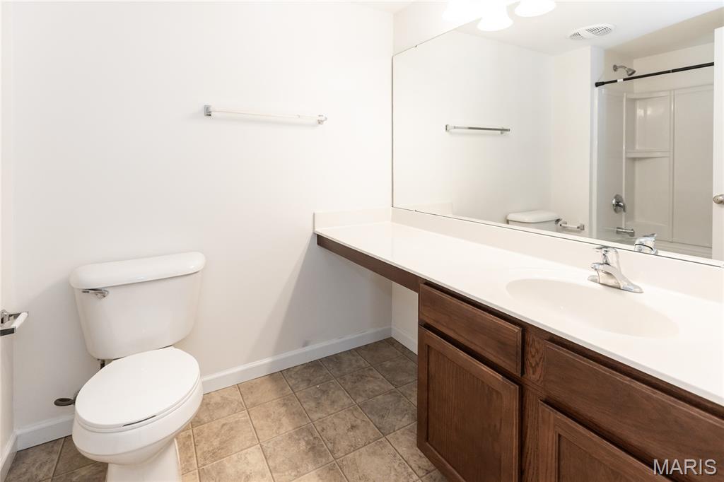 9740 Bexley Station Drive 7g Property Photo 27