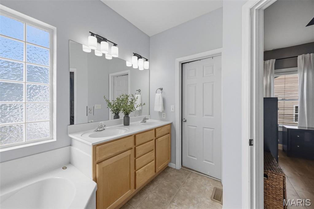 348 Fallon Parkway Property Photo 16