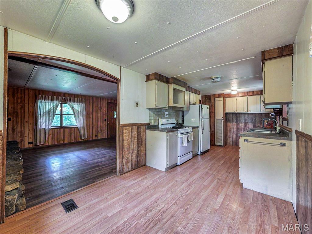 11379 Bcr 210 Property Photo 24