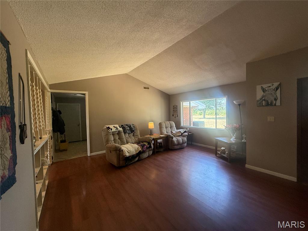 620 Dock Street Property Photo 5