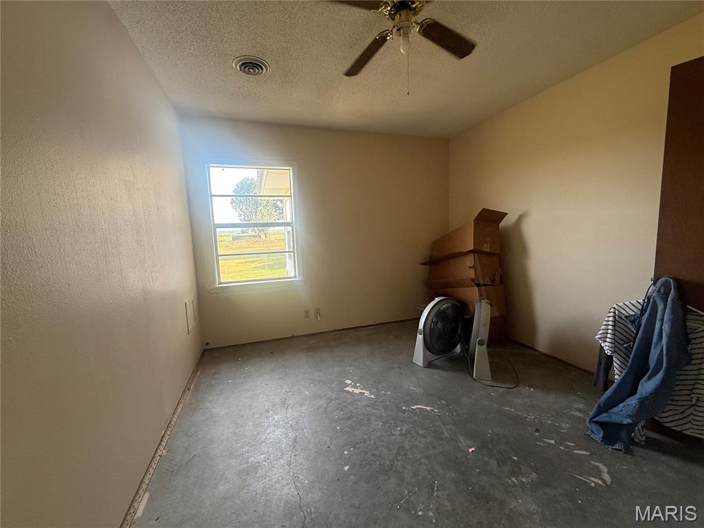 620 Dock Street Property Photo 15