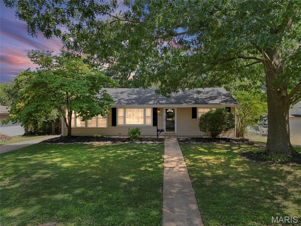 810 Brookdale Drive Property Photo 1