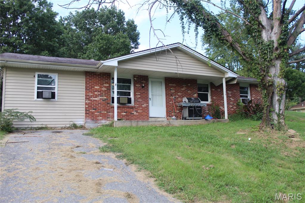1106 Breezie Lane Property Photo 1