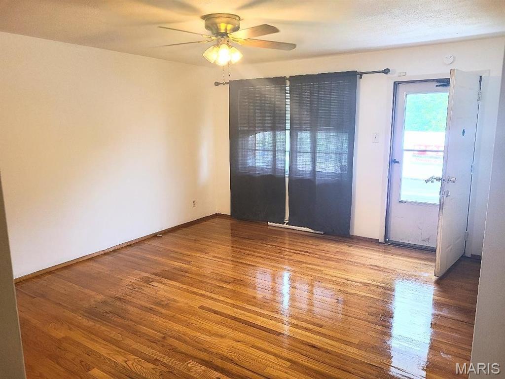 8601 Octavia Avenue Property Photo 6