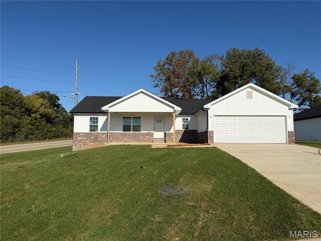 4002 Chapel Ridge Drive Property Photo 1