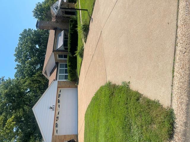 253 Turf Property Photo 3
