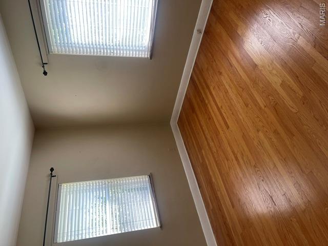 253 Turf Property Photo 6