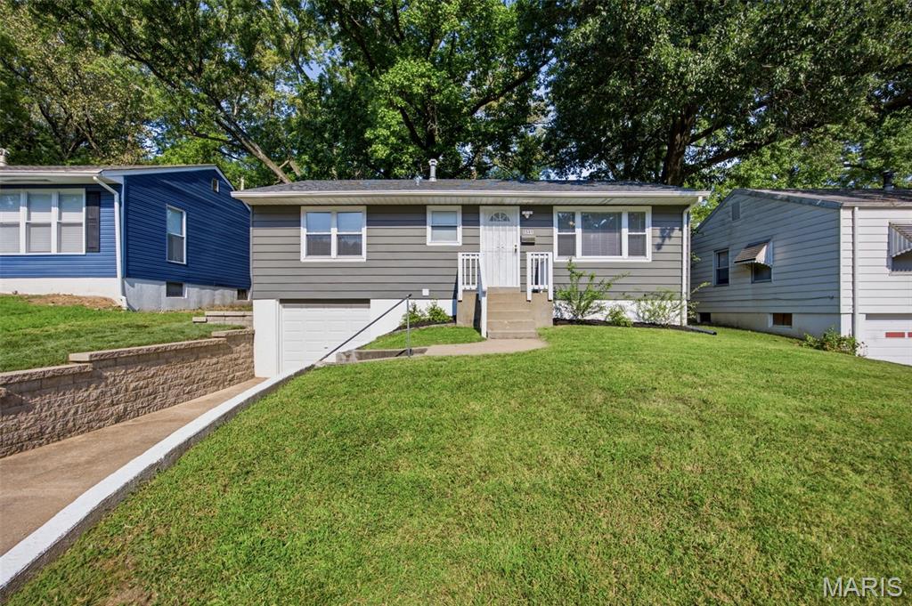 5549 Sapphire Avenue Property Photo 1